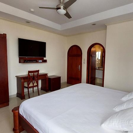 Hotel Voyager Manta Quarto foto